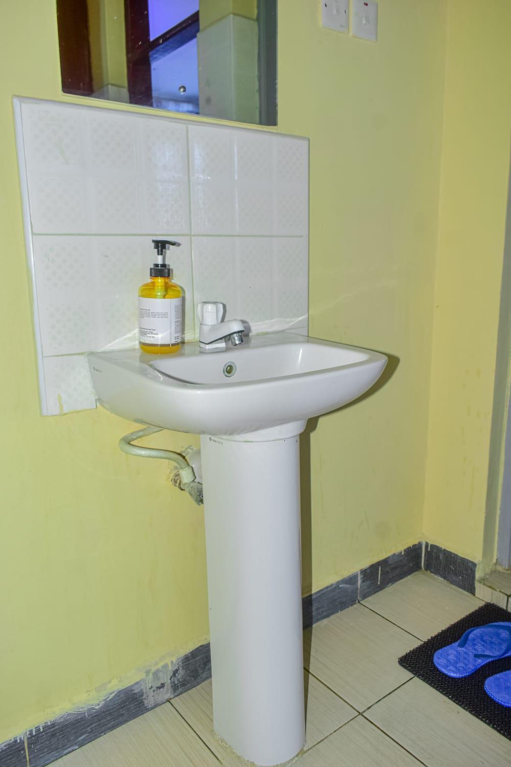 Lux Suites Bamburi Furnished Apartments Exteriér fotografie